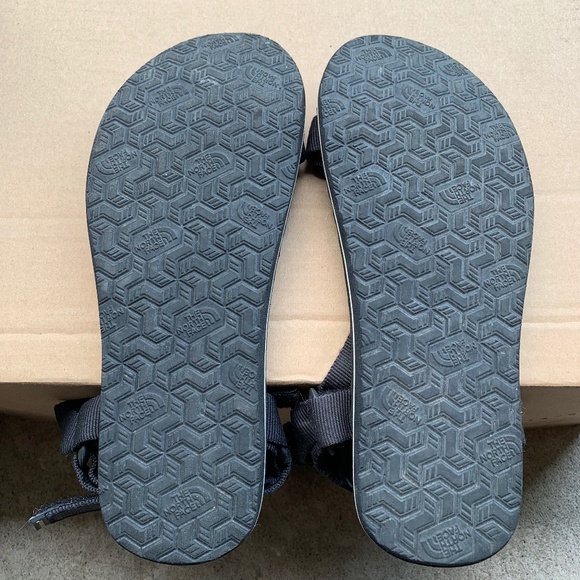 North Face womens size 7 or mens size 5 - Picture 6 of 6